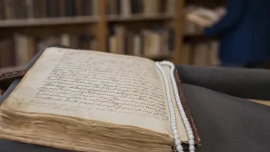 Będzin odnajduje podpisy sprzed wieku. Historia ożyje w bibliotece