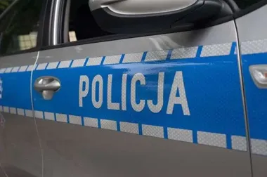Motocyklista uderzył w ciężarówkę na A1 - policja znów apeluje o rozsądek